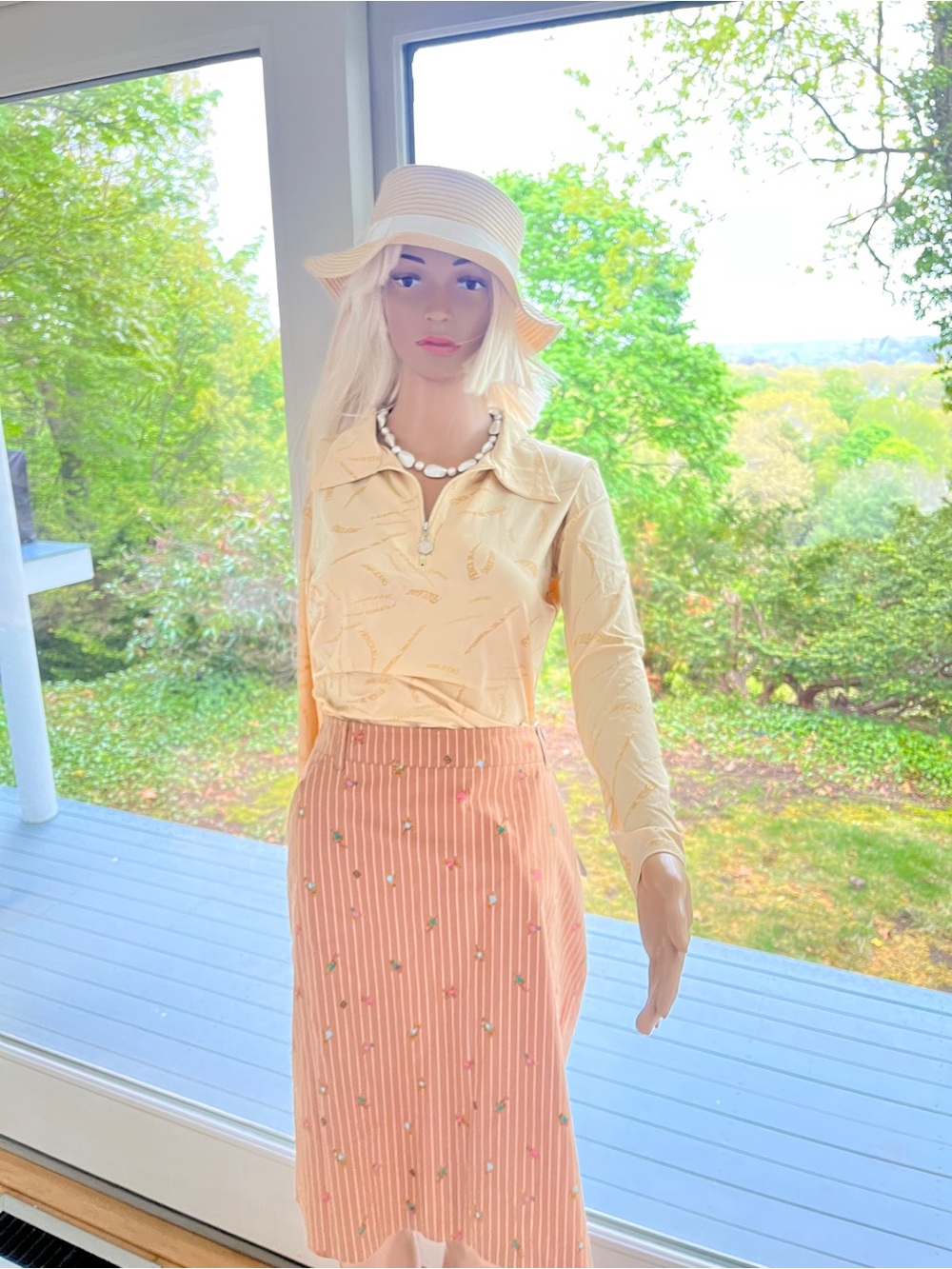 Fendi Tan Pinstripe Mini Skirt with Floral Embroidery - Picture 3 of 12